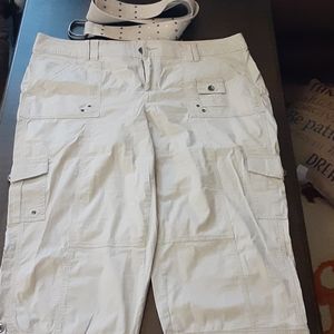 Khaki capris with belt